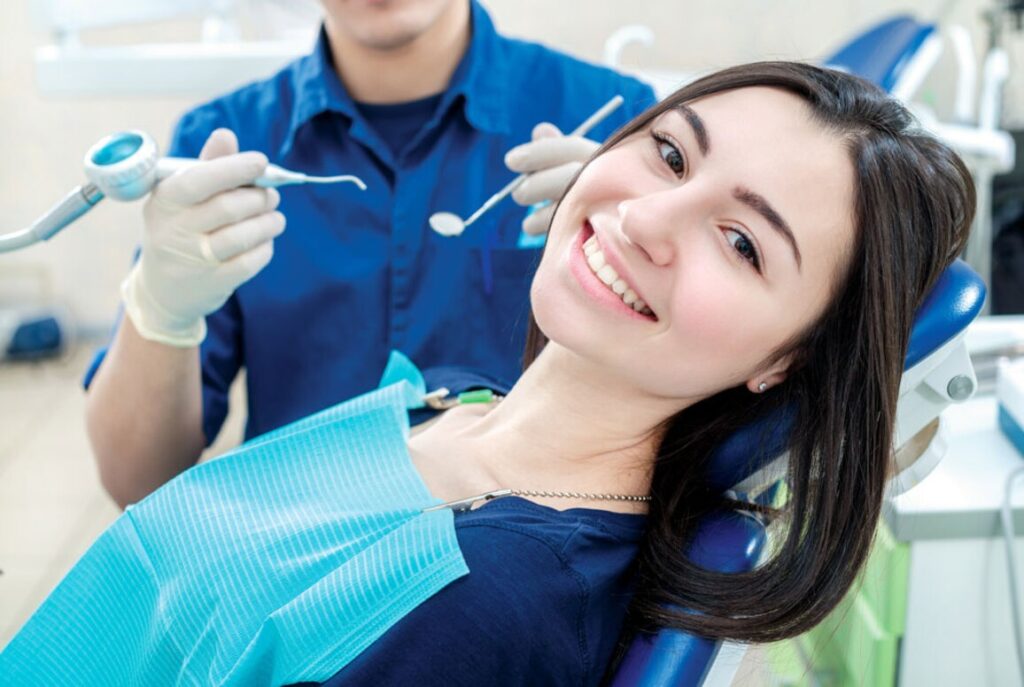 Dentist in Thergaon